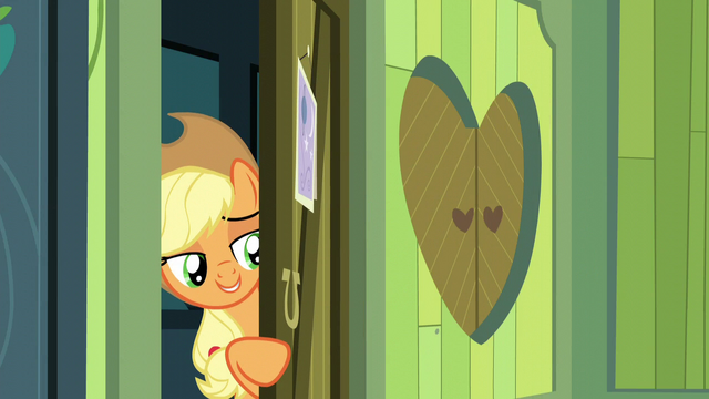 File:Applejack about to close the door S4E04.png