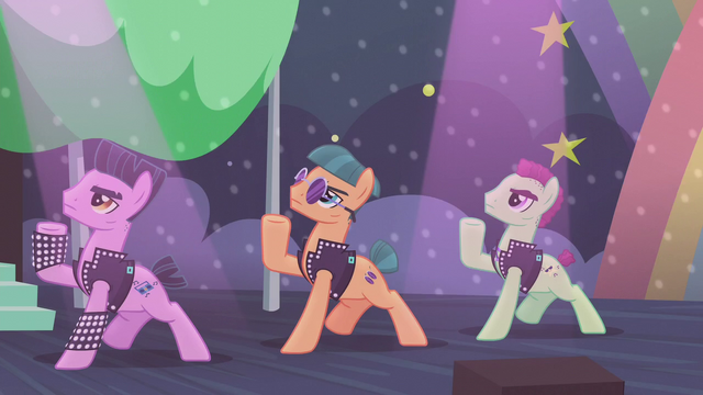File:Backup dancers on the right dancing S5E24.png