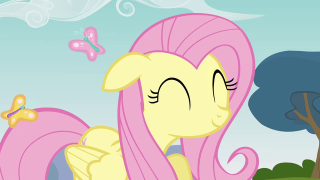 File:Fluttershy cute smile S3E3.png