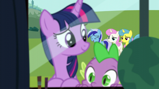 File:Minuette laughs S5E12.png