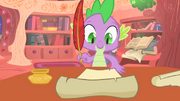 Spike escribiendo una carta a Celestia.png