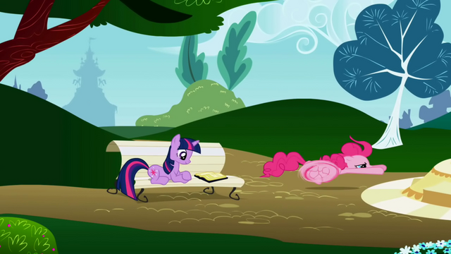 File:Pinkie Pie zooming S1E5.png