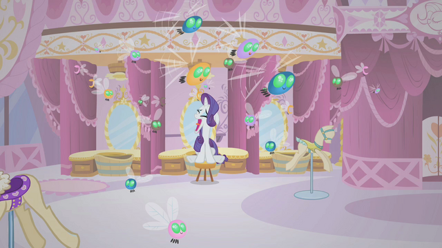 File:Rarity Screaming harder S01E10.png