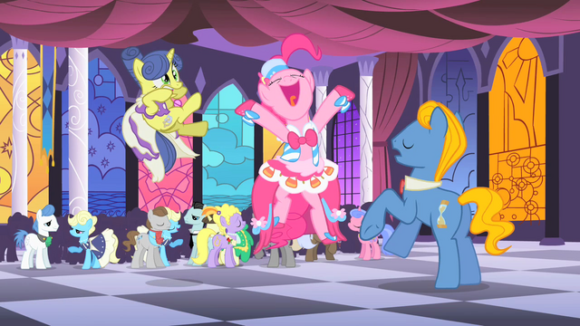 File:Pinkie Pie party S01E26.png