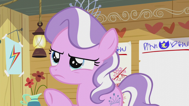 File:Diamond Tiara pauses S5E18.png