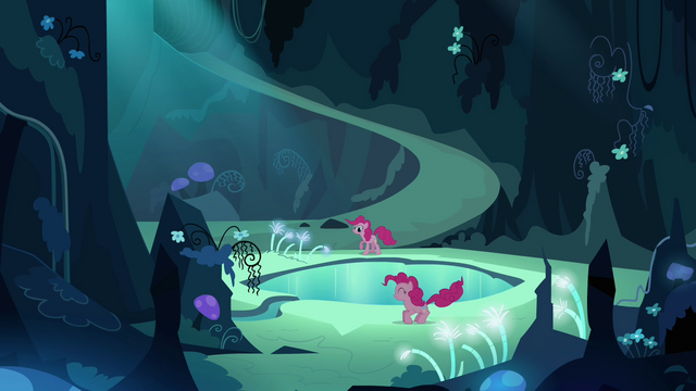 File:Pinkie Pie trying to talk to her double S3E03.png