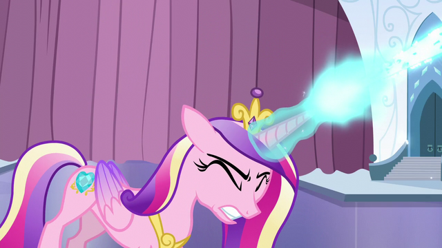 File:Cadance zaps her magic beam S6E2.png