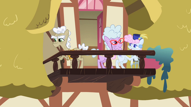 File:Old Ponies On Balcony S2E08.png