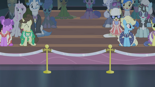 File:Rarity's friends not present S4E08.png