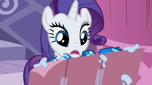 File:Rarity looking at Sweetie Belle's drawing S2E05.png