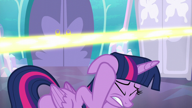 File:Twilight ducks under Flurry Heart's magic S6E1.png