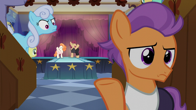 File:Tender Taps looking annoyed S6E4.png