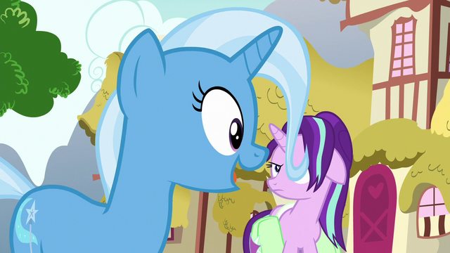 File:Trixie "maybe we should check out" S7E2.png