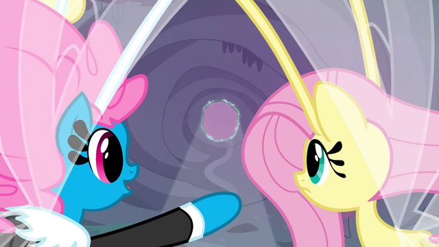 File:Seabreeze pointing to portal S4E16.png