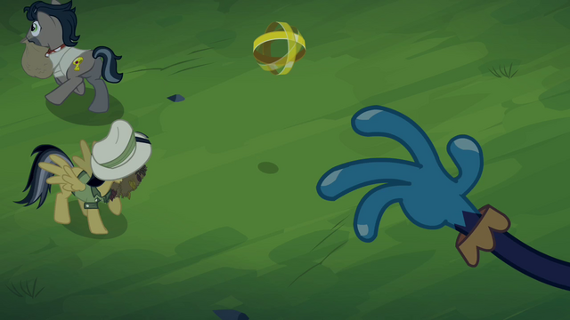 File:Dr. Caballeron fleeing S4E04.png