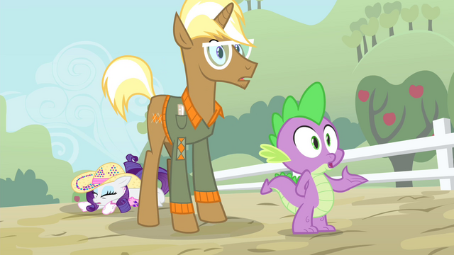 File:Trenderhoof and Spike looking S4E13.png