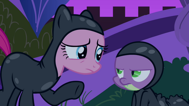 File:Ninja Pinkie spike S2E20.png