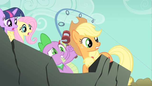 File:Spike caught one S1E19.png