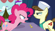 Pinkie discutindo 2 T2E19.png