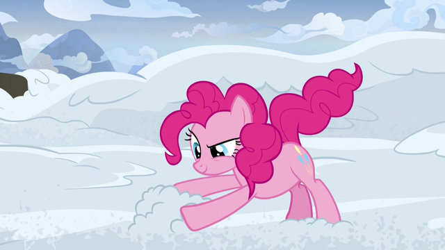 File:Pinkie Pie snow-sculpting S7E11.png