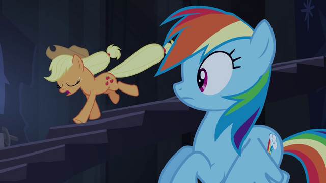 File:Applejack races down staircase S4E03.png