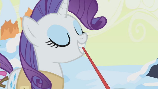 File:Rarity putting finishing touches on first nest S1E11.png