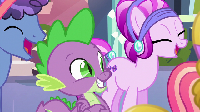 File:Spike happy for Crystal Hoof S6E16.png