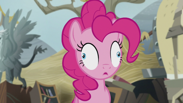 File:Pinkie's pupils move to the side S5E8.png
