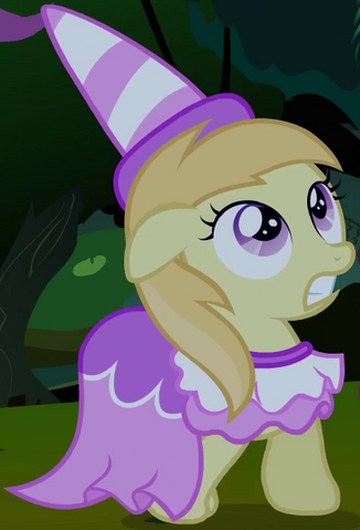 File:Noi costume S2E4.png