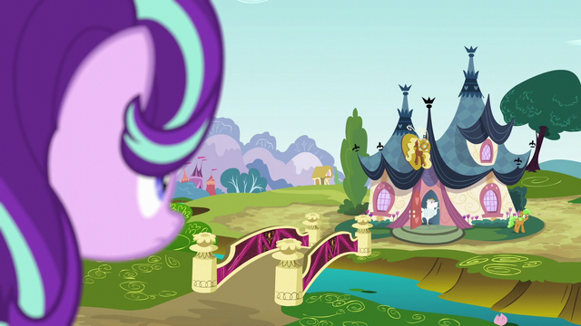 File:Starlight looking at the Ponyville Day Spa S6E6.png