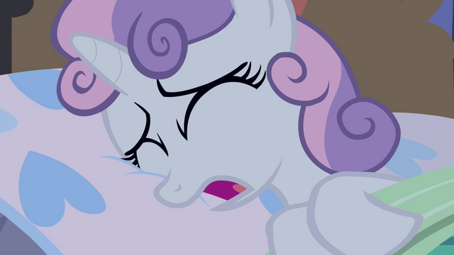 File:Sweetie still having trouble sleeping S4E19.png