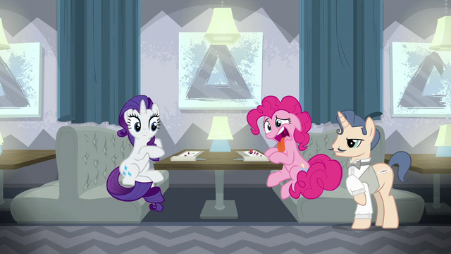 File:Pinkie Pie still repulsed by the food S6E12.png
