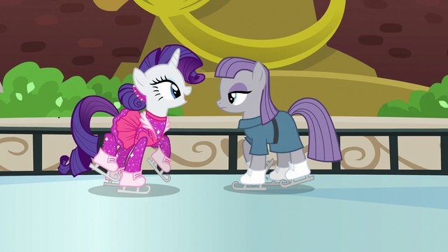 File:Rarity about to say something to Maud Pie S6E3.png