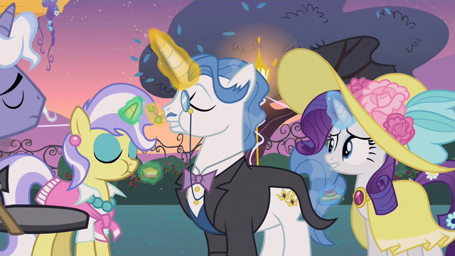 File:Rarity won't notice S2E9.png