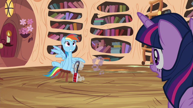 File:Owlowiscious and Spike sprints away S4E21.png