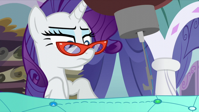 File:Rarity sewing irritably S5E14.png