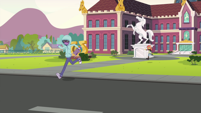 File:Sunset Shimmer "Stop" EG3.png
