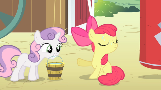 File:Apple Bloom rejecting a bucket of water from Sweetie Belle S4E05.png