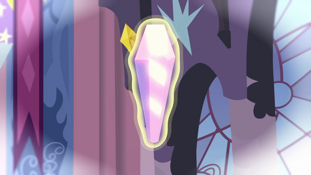 File:Aura around crystal in flashback S3E2.png