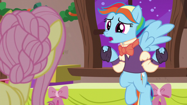File:Snowdash shrugging S06E08.png