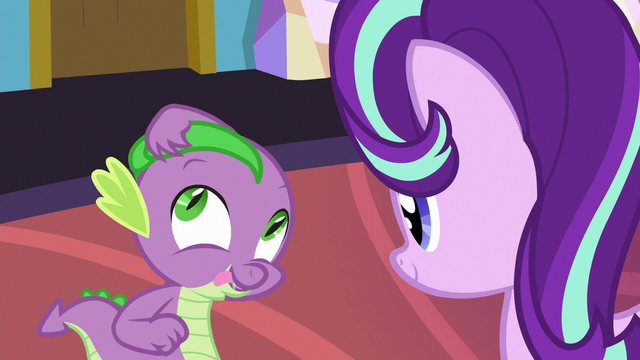 File:Spike styling his green scales S7E1.png