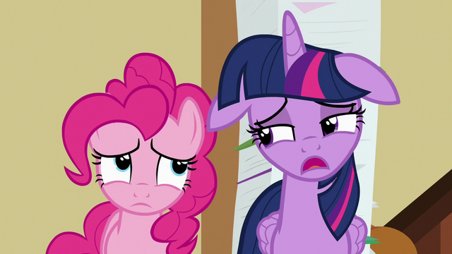 File:Twilight Sparkle "we'll take three of those" S7E3.png