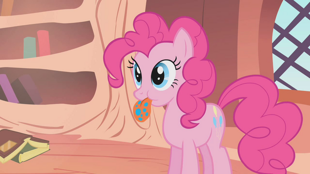 File:Pinkie Pie shows up with a spotted tongue S1E09.png