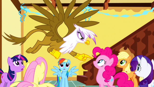 Plik:S01E05 Gilda obwinia Pinkie Pie.png