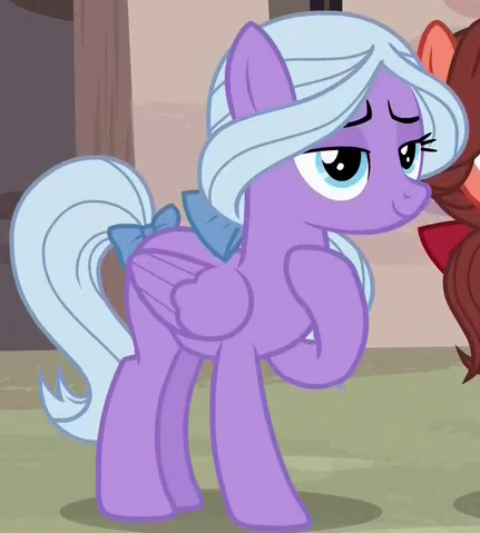 File:Fond Feather ID S7E8.png