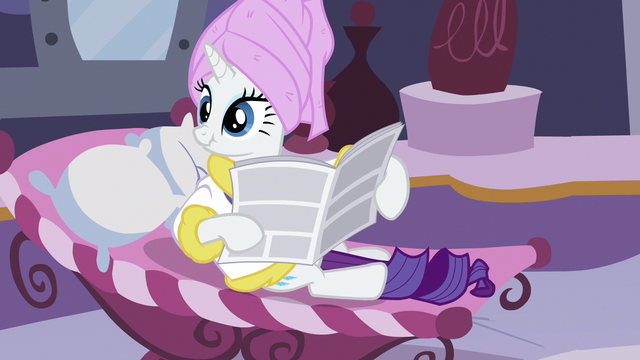 File:Rarity "harmless gossip" S2E23.png