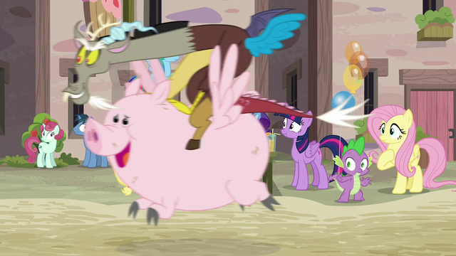 File:Discord racing a Pigasus through Our Town S6E26.png