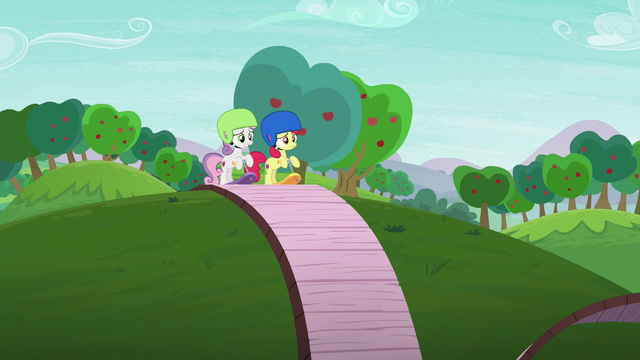 File:Apple Bloom and Sweetie Belle at the start of the track S6E4.png