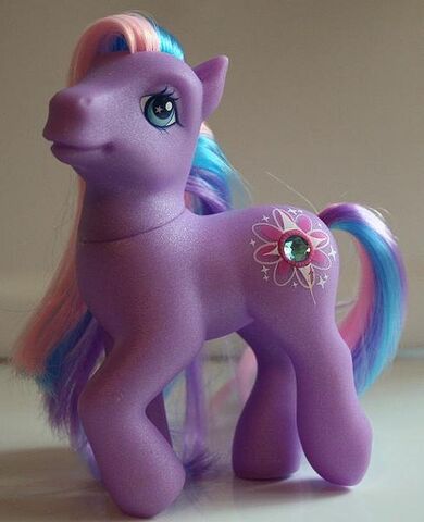 File:G3 Twilight Twinkle toy.jpg