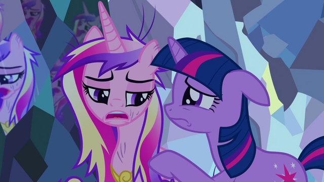 File:Twilight consoles Cadance S2E26.png